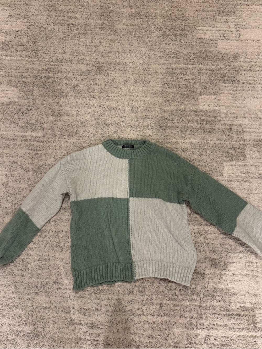 SHEIN Two-Tone Green Block Crewneck Sweater